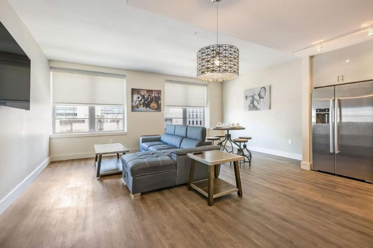 Spacious Modern Near French Quarter Apartment New Orleans