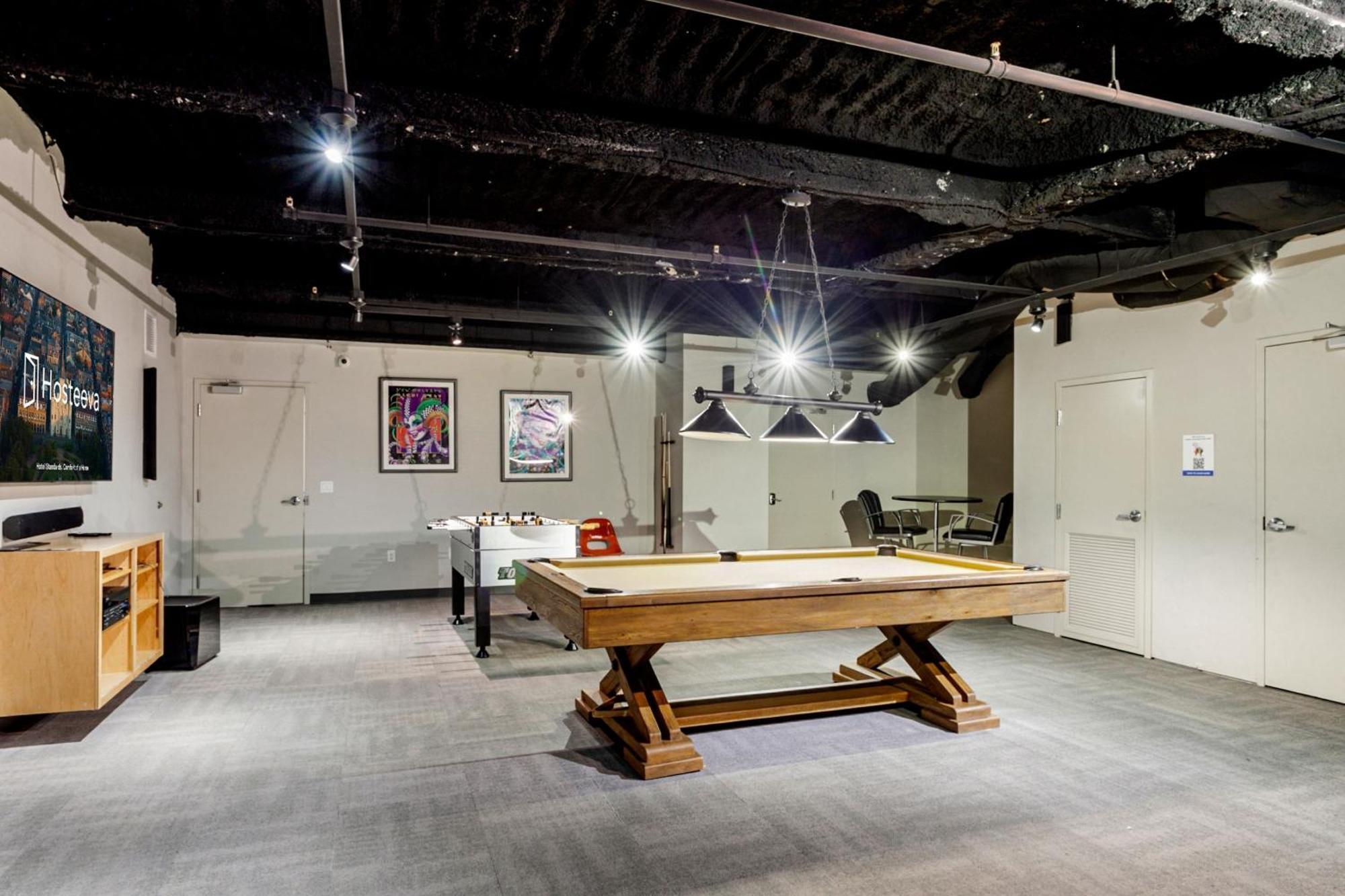 Spacious Modern Near French Quarter *