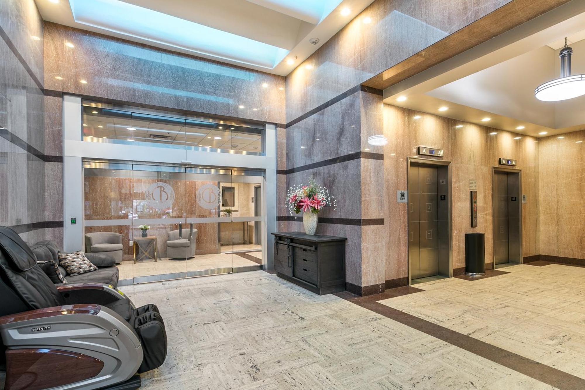 Apartment Spacious Modern Near French Quarter
