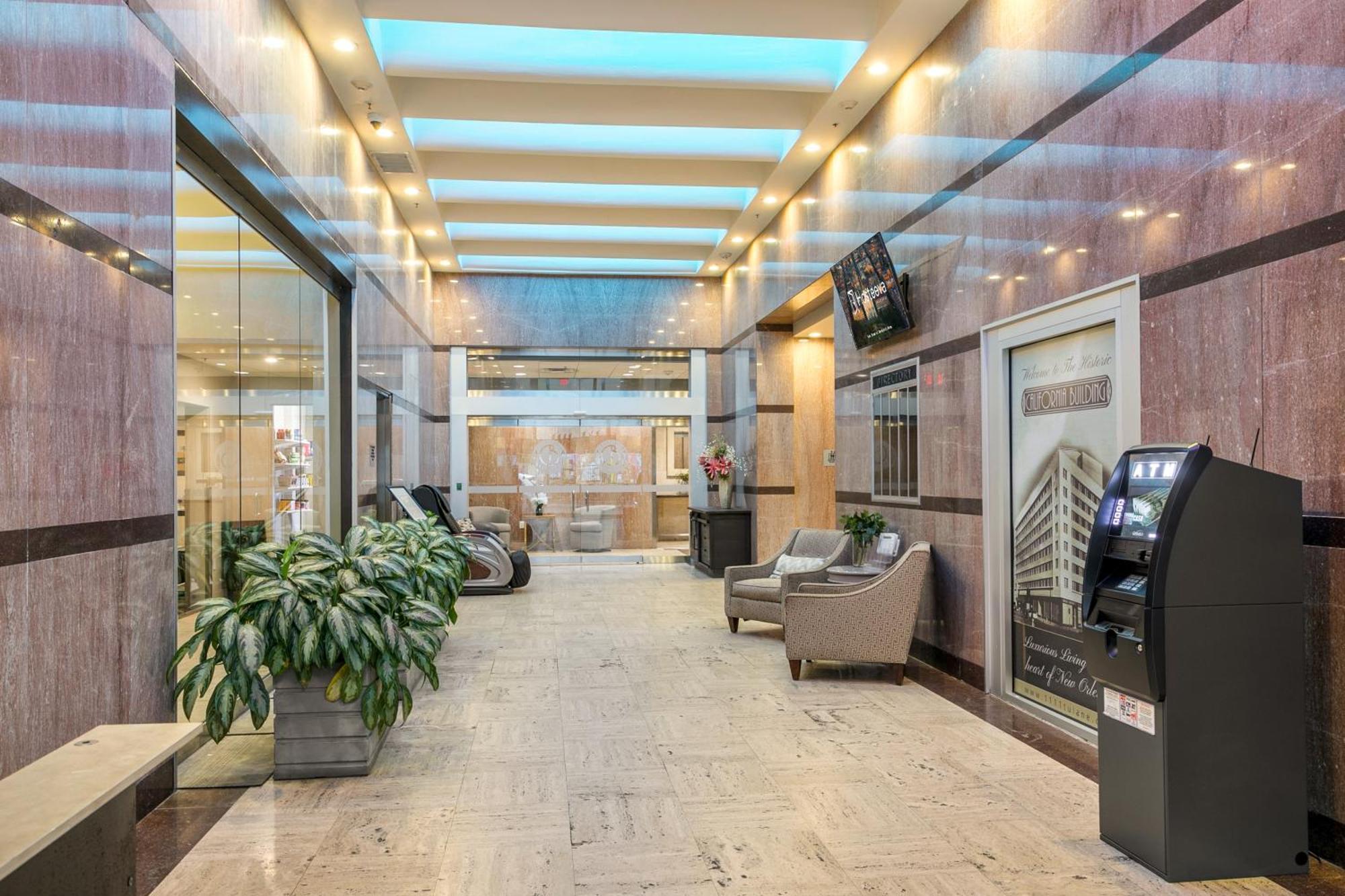 Spacious Modern Near French Quarter *